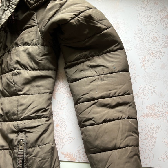 Abercrombie Kids Brown Hooded Puffer Jacket with Sherpa Lining Girls 13/14 - Picture 13 of 14